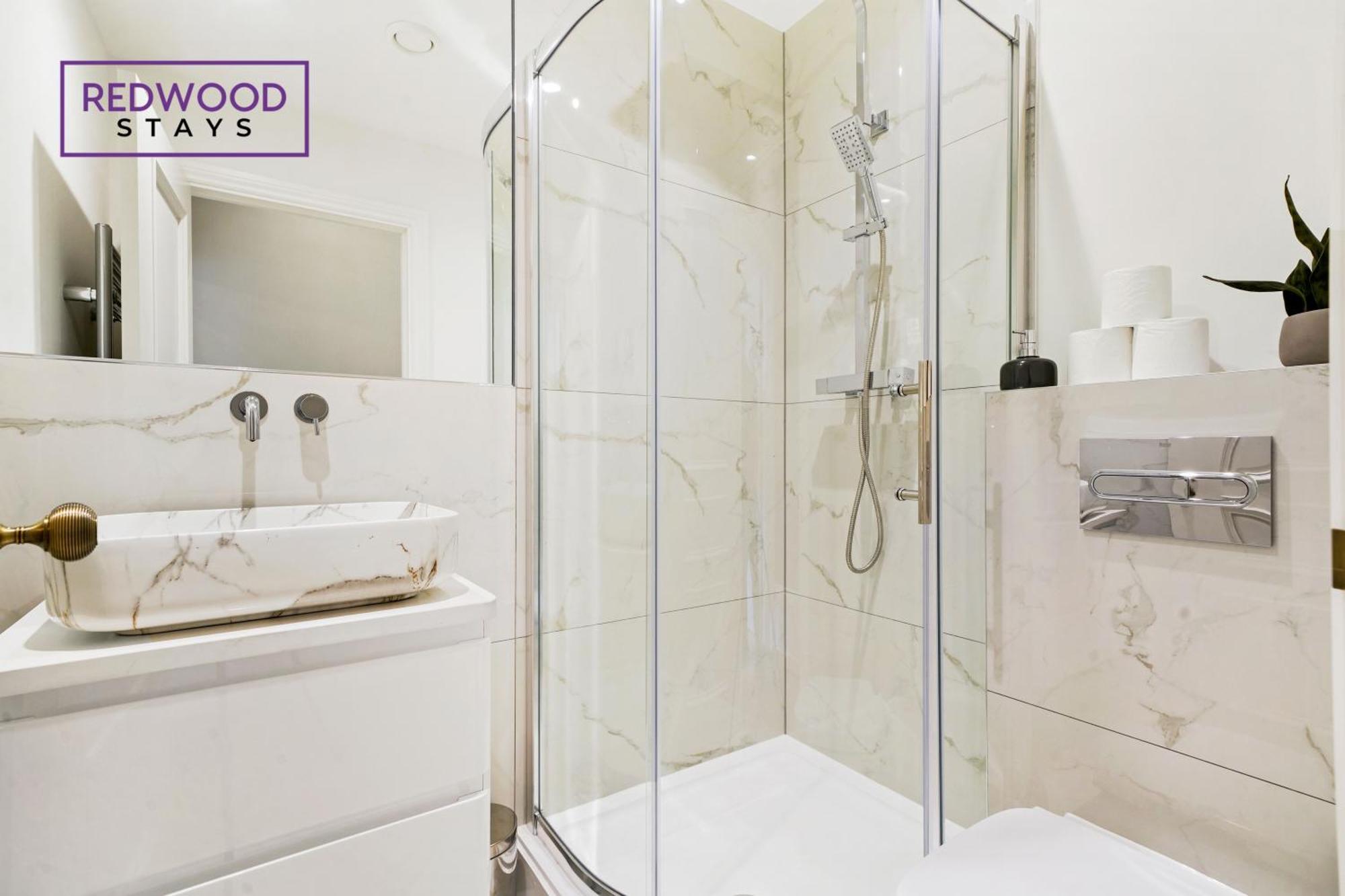 Top Quality 2 Bed 1 Bath Apartments For Contractors By Redwood Stays Reading Exterior photo